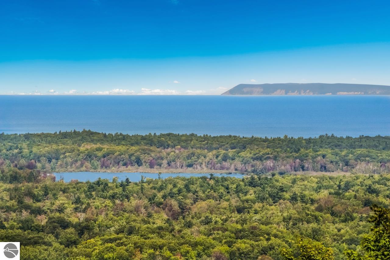 Warren Road ridgetop views of Lkae Michigan, Loon Lake, Platte lakes